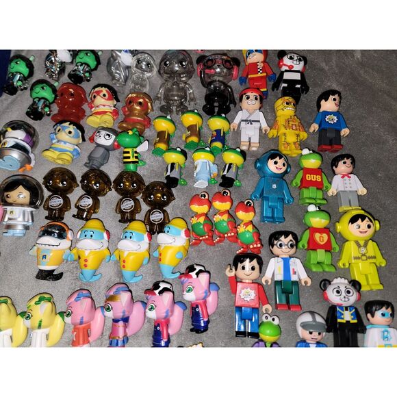 RYAN'S World HUGH LOT (179 pieces) 2 Cases Road TRIP RARE Large Mini Assorted - Picture 14 of 14